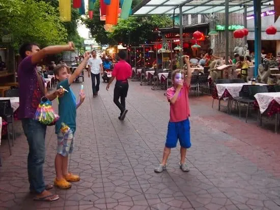 Rambuttri Rd Bangkok