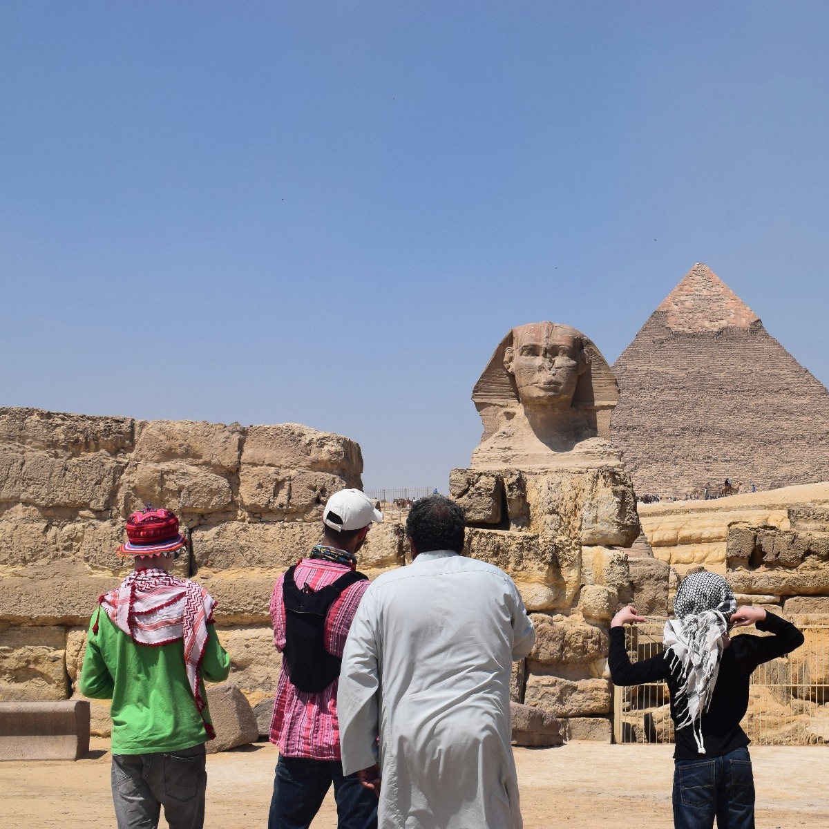 Travel To See The Wonders of the World