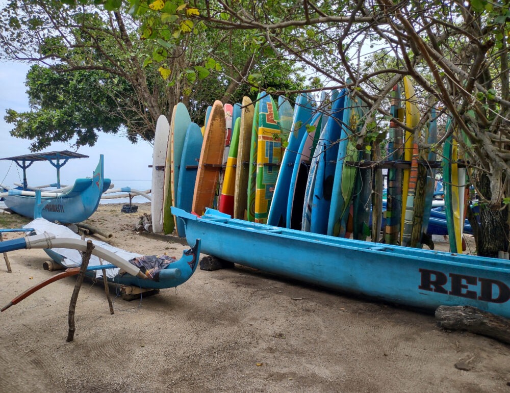 bali Kuta Beach surfing