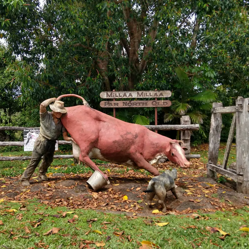 Farming statue Tablelands