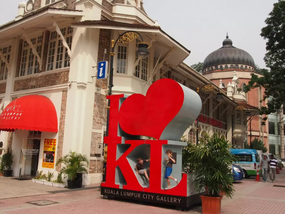 Arrival in Malaysia with Kids