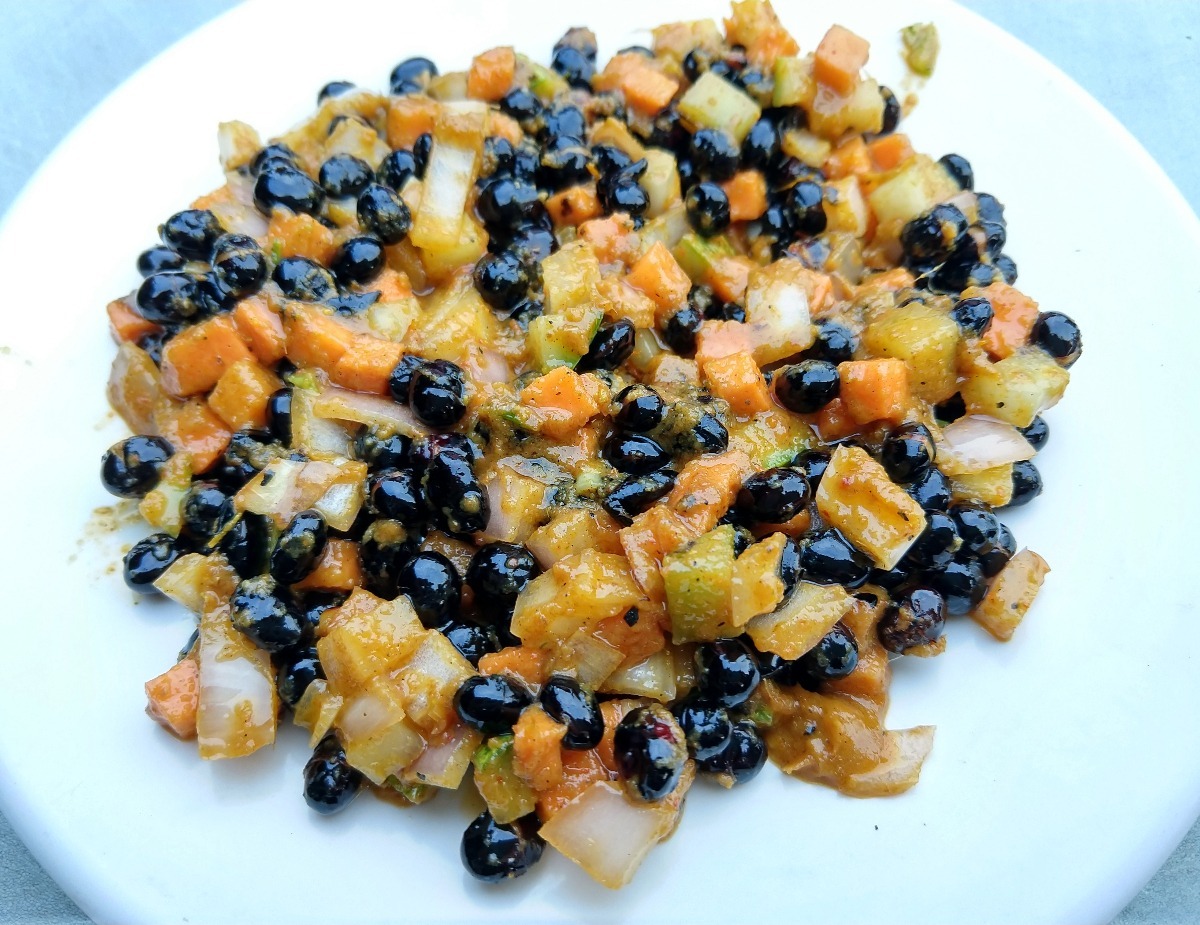 Sandheko, a Nepali salad