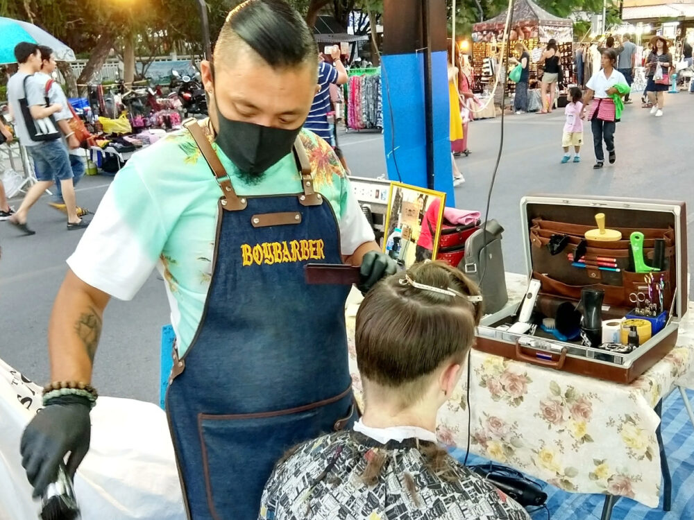shopping in Thailand markets