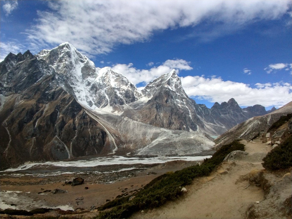 Everst base camp trek trail