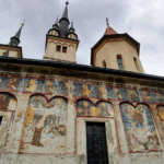 What are the best things to see and do in Romania