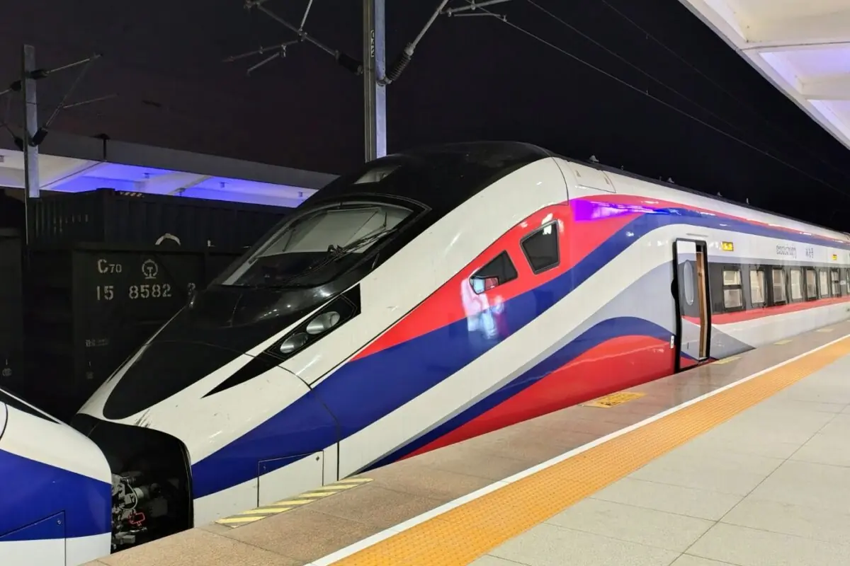 Laos train