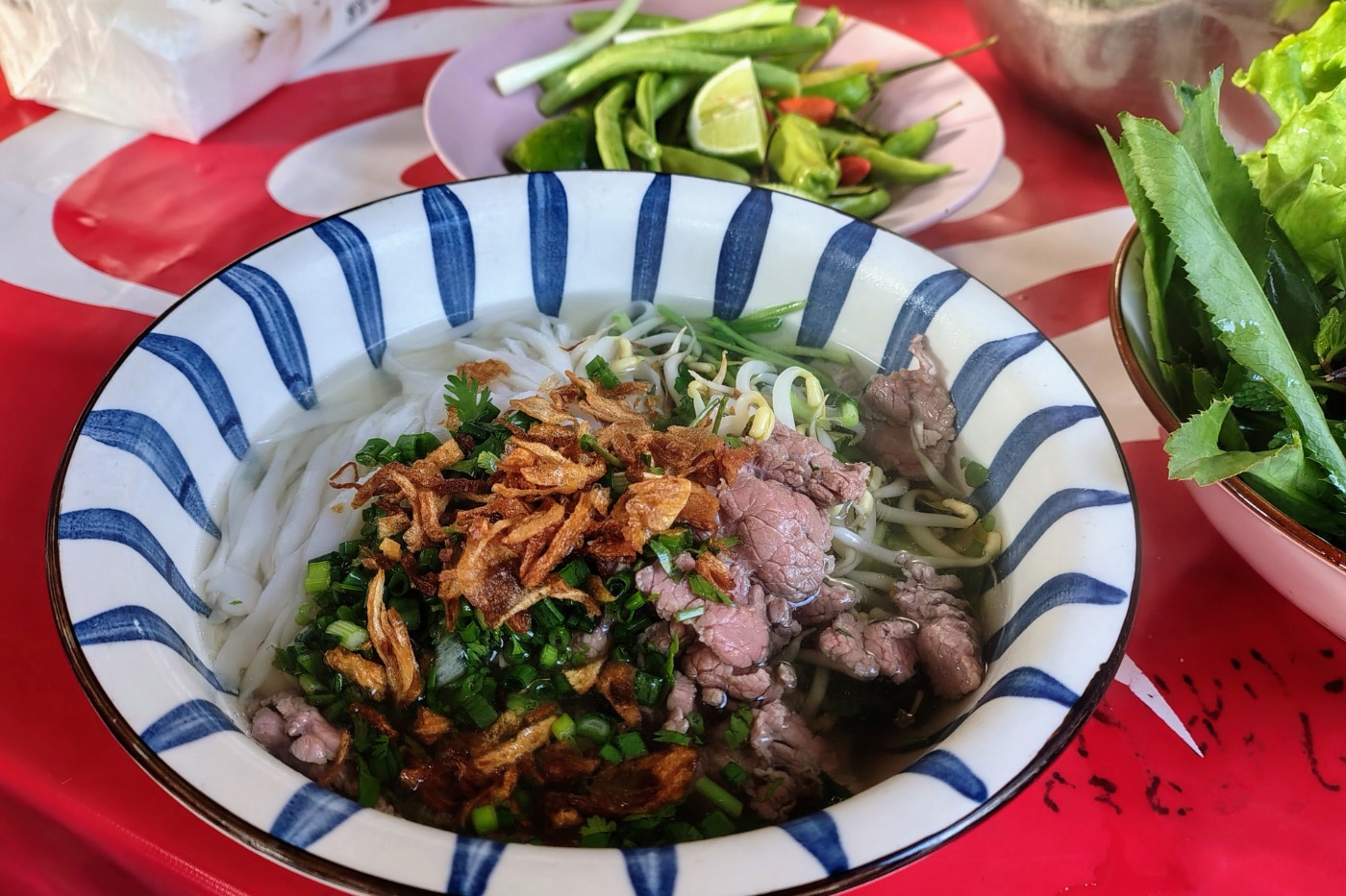 Food in Laos (Beginner\'s Guide)